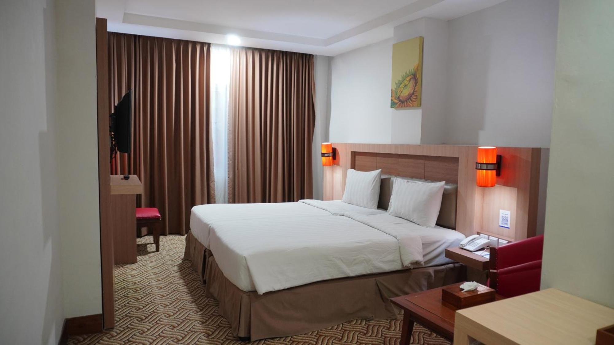 Abadi Hotel Malioboro Yogyakarta By Tritama Hospitality Extérieur photo
