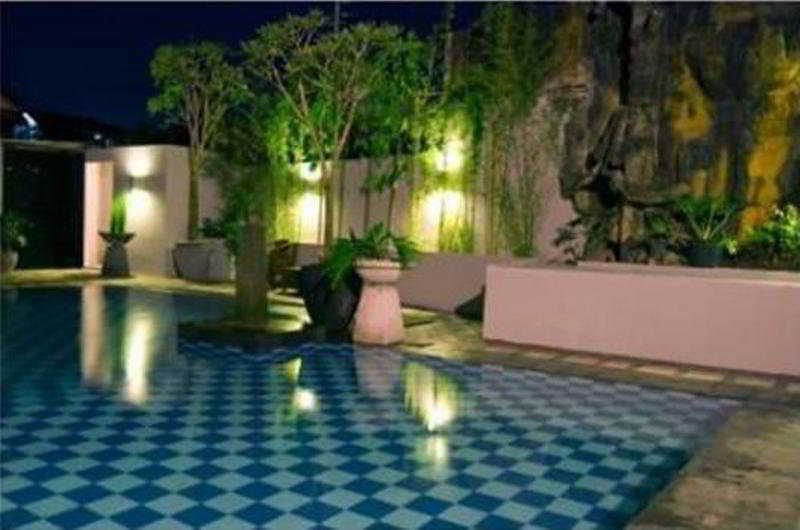 Abadi Hotel Malioboro Yogyakarta By Tritama Hospitality Extérieur photo
