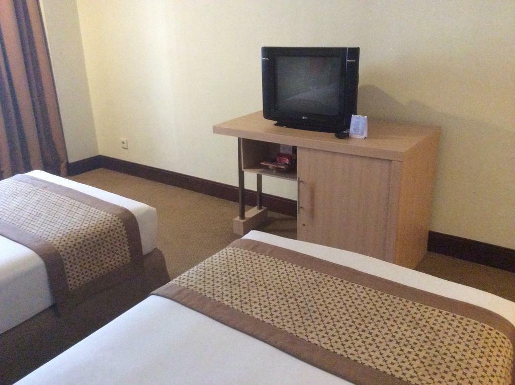 Abadi Hotel Malioboro Yogyakarta By Tritama Hospitality Extérieur photo