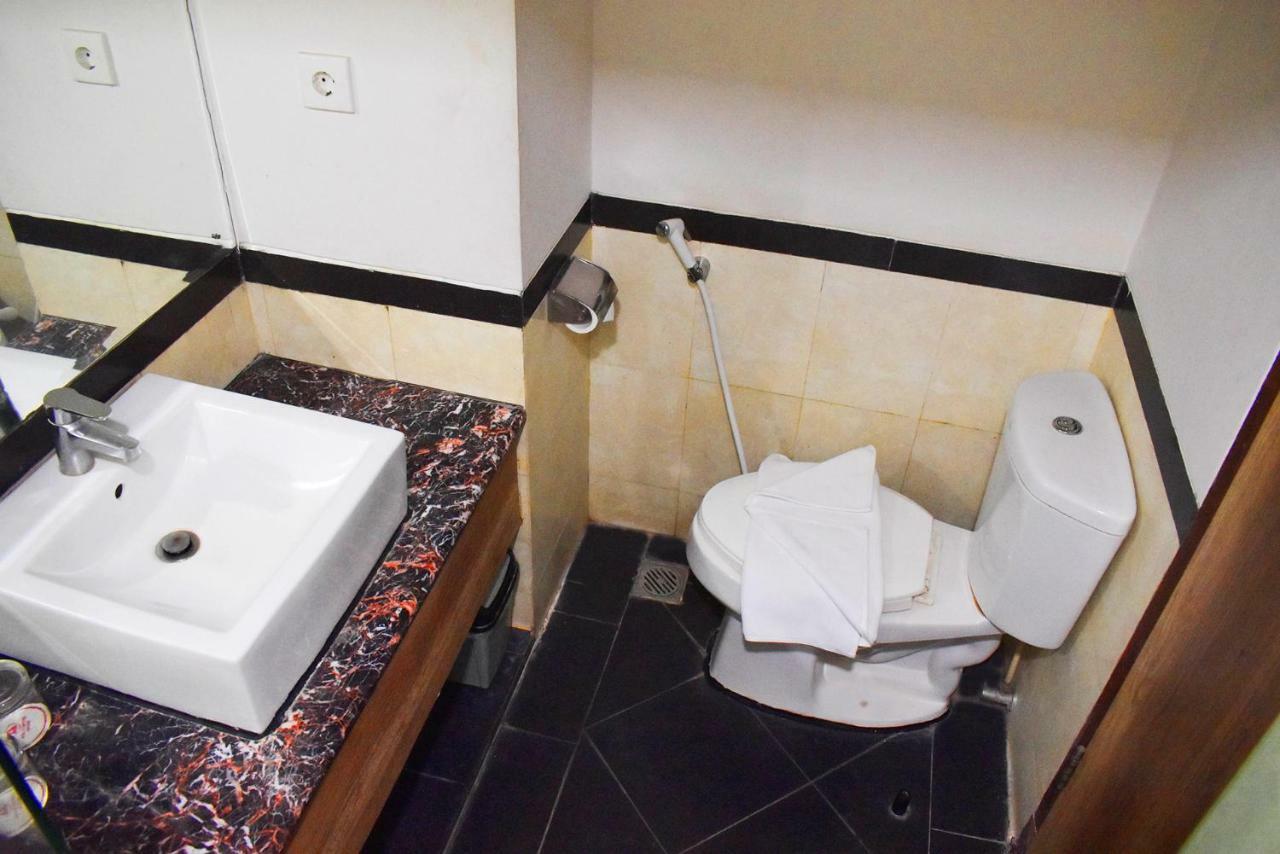 Abadi Hotel Malioboro Yogyakarta By Tritama Hospitality Extérieur photo